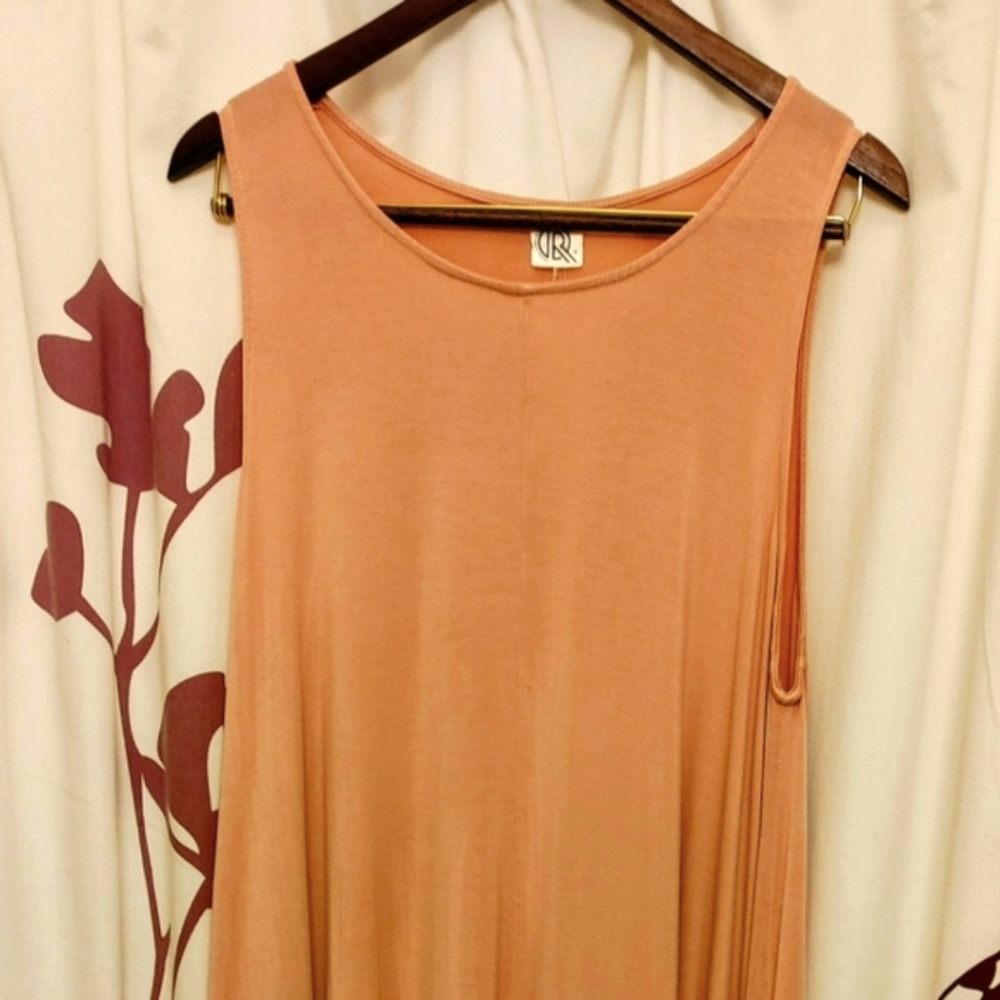HIGH LOW HEM MAXI DRESS - Picture 2 of 3